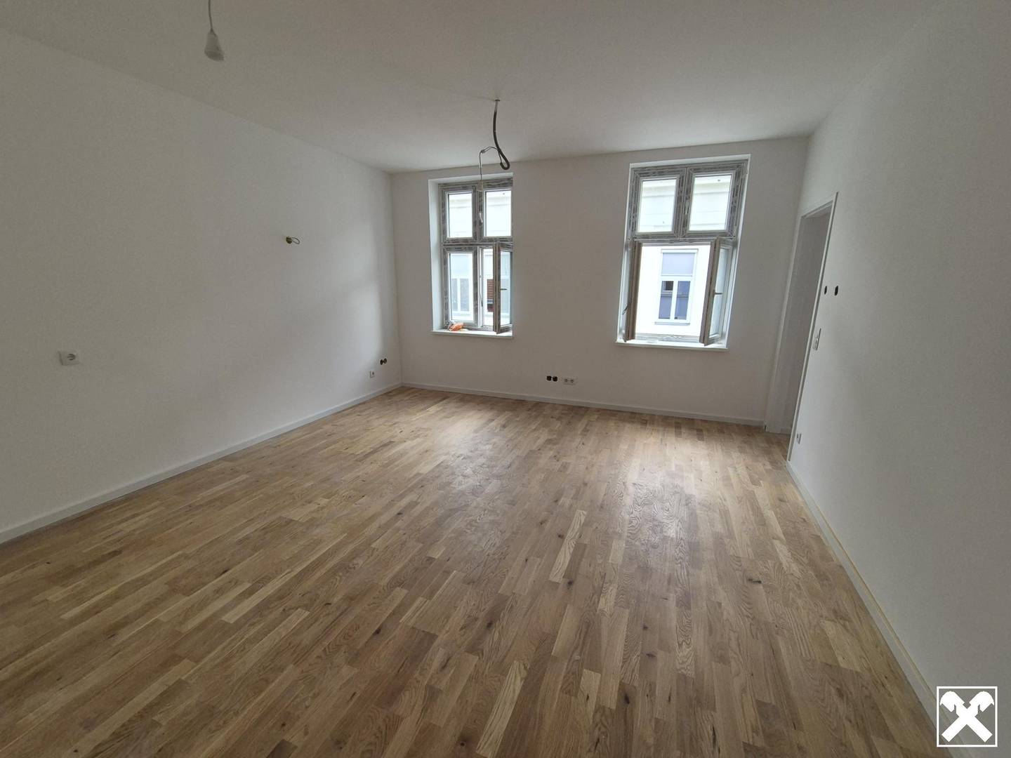 Modernisierte Wohnung nahe U4 Station und Park
