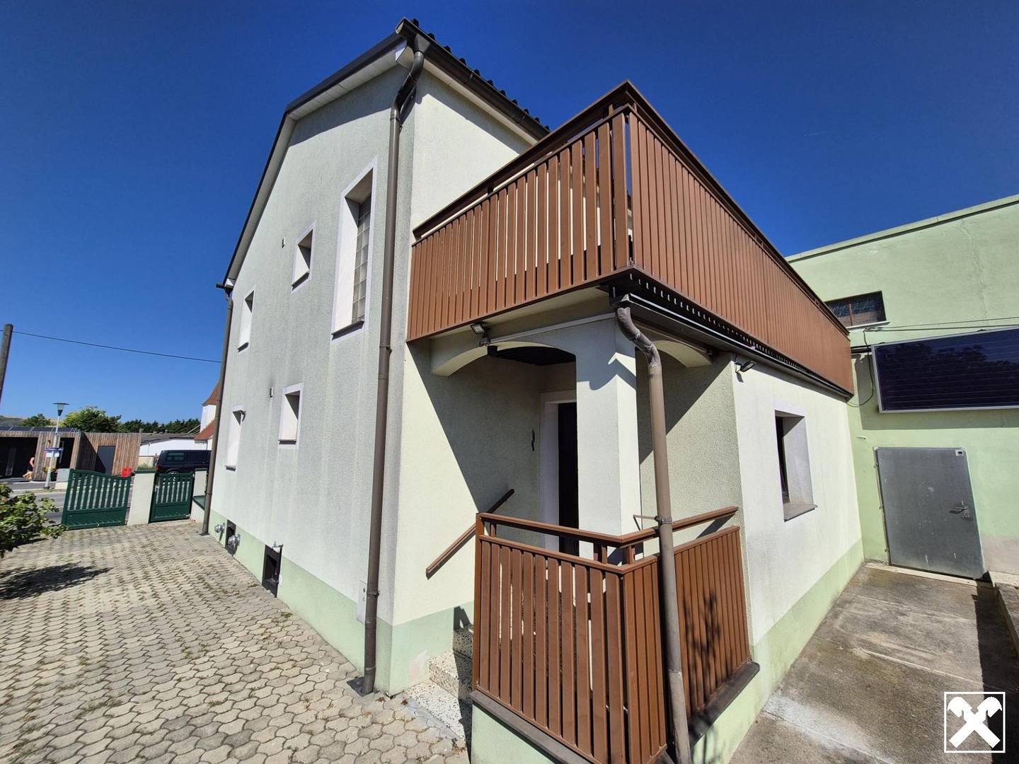 Helles Wohnen mit großem Garten und Balkon Wohnung