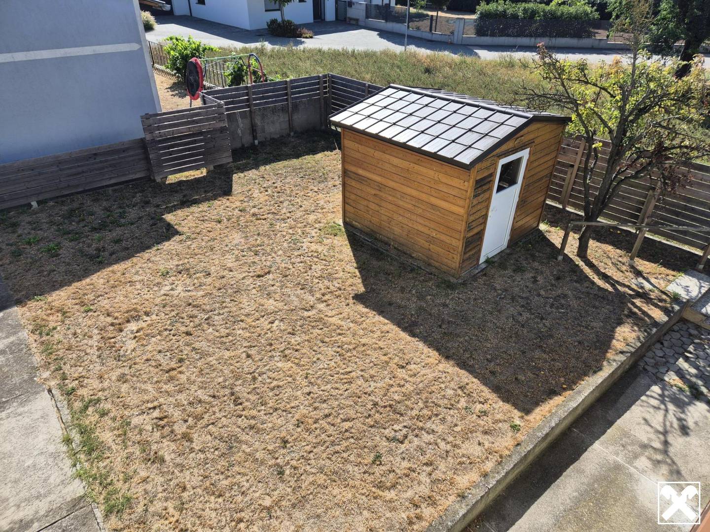 Helles Wohnen mit großem Garten und Balkon Wohnung