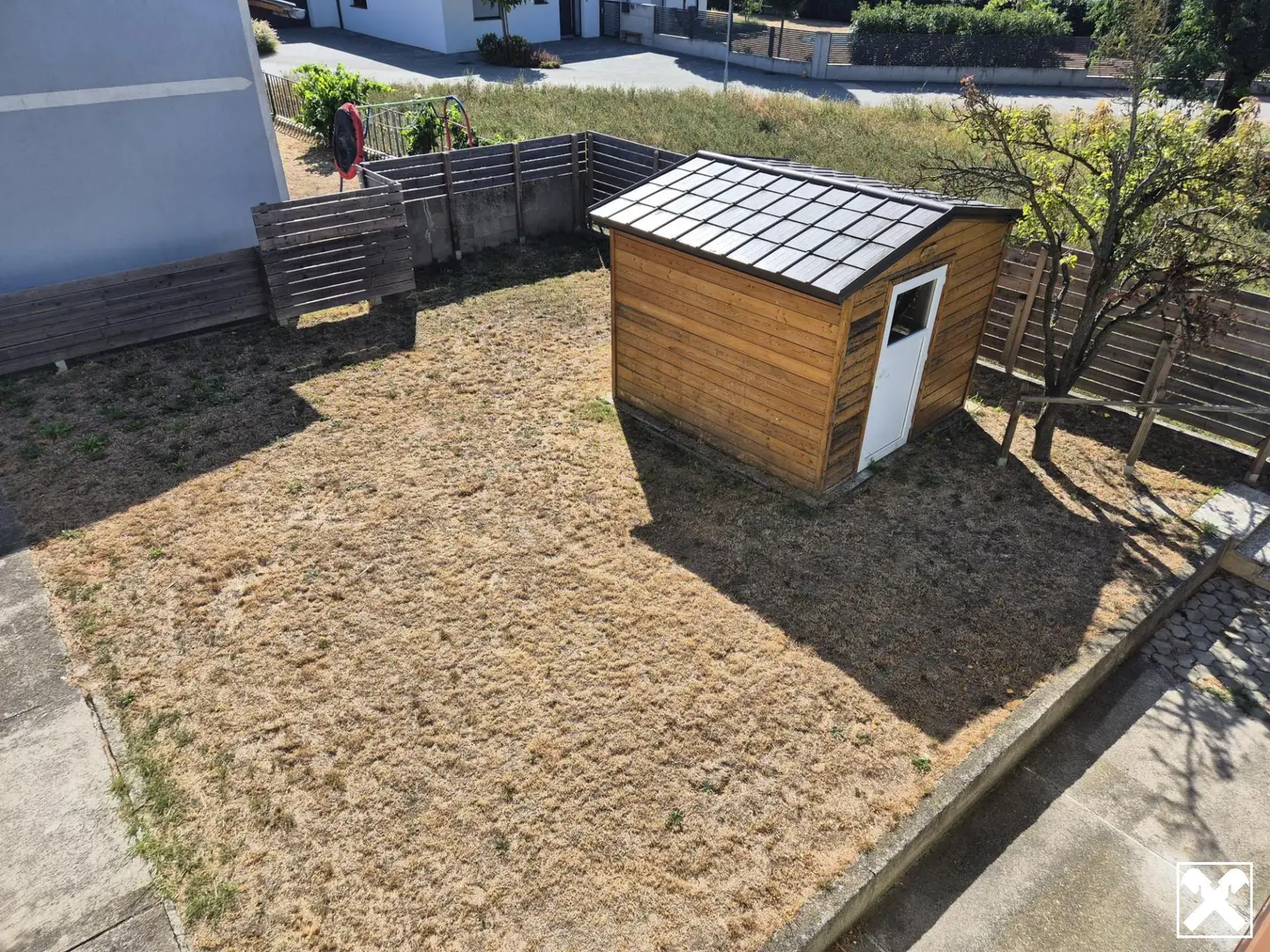 Helles Wohnen mit großem Garten und Balkon Wohnung