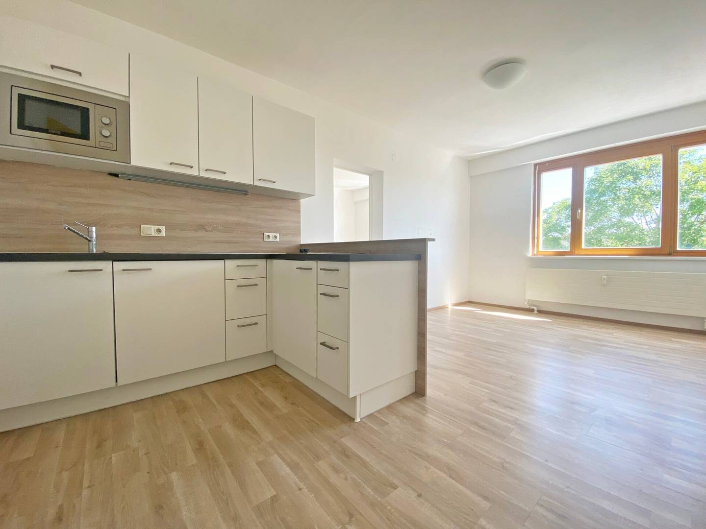 Modern single apartment with parking and cellar Wohnung
