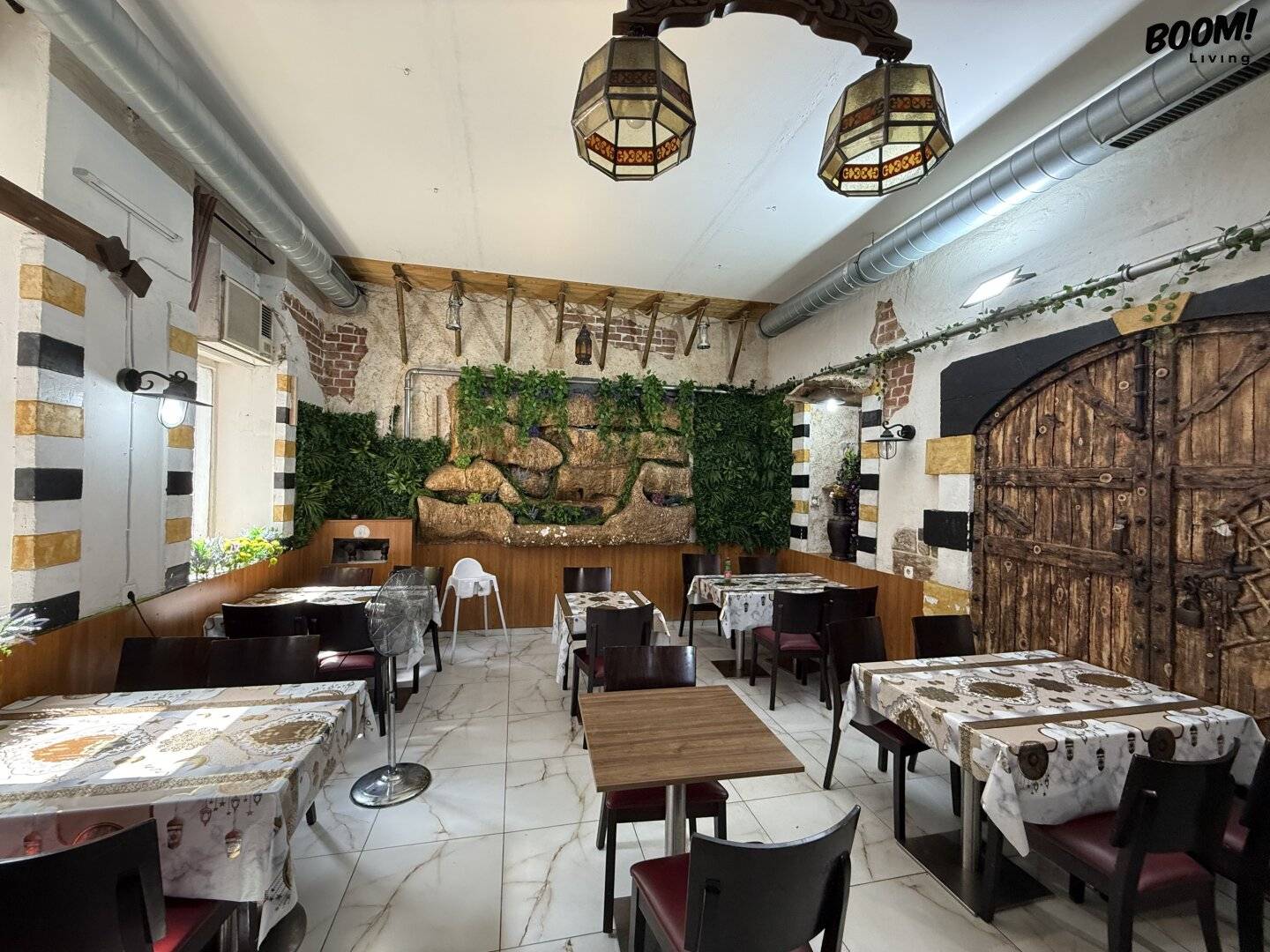 Etabliertes Restaurant „Bab Al Hara“ mit Gastgarten &amp; Ecklage direkt am Gürtel – nahe Lugner City