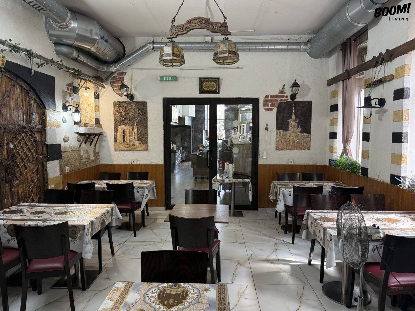 Etabliertes Restaurant „Bab Al Hara“ mit Gastgarten &amp; Ecklage direkt am Gürtel – nahe Lugner City