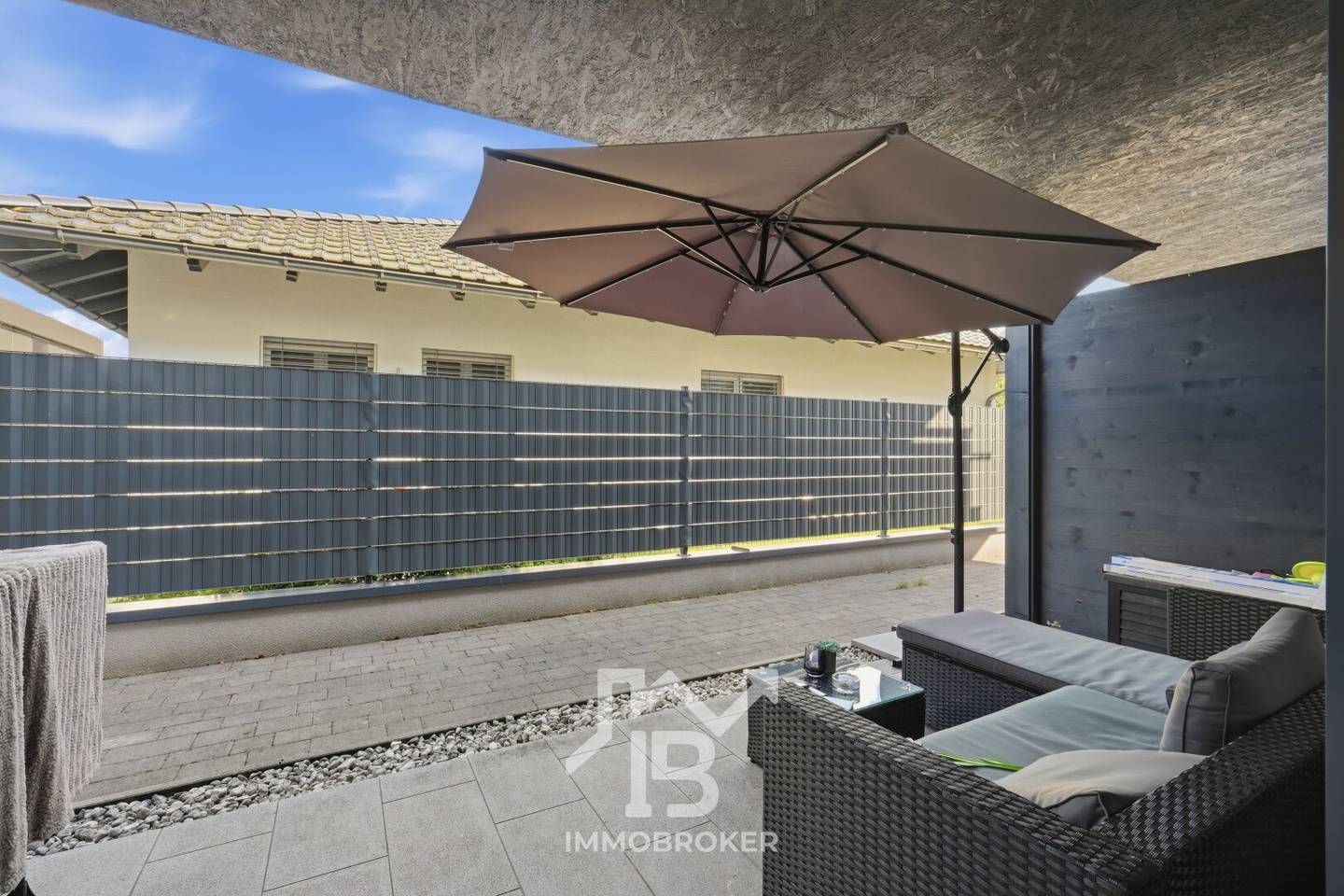 2 rented terrace apartments in modern house for sale