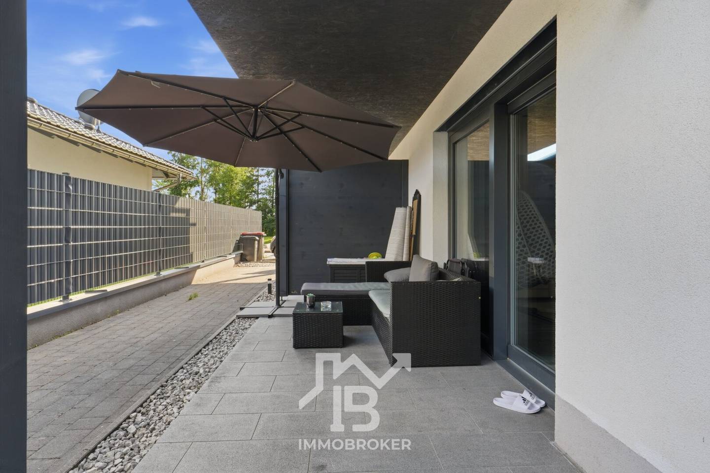 2 rented terrace apartments in modern house for sale