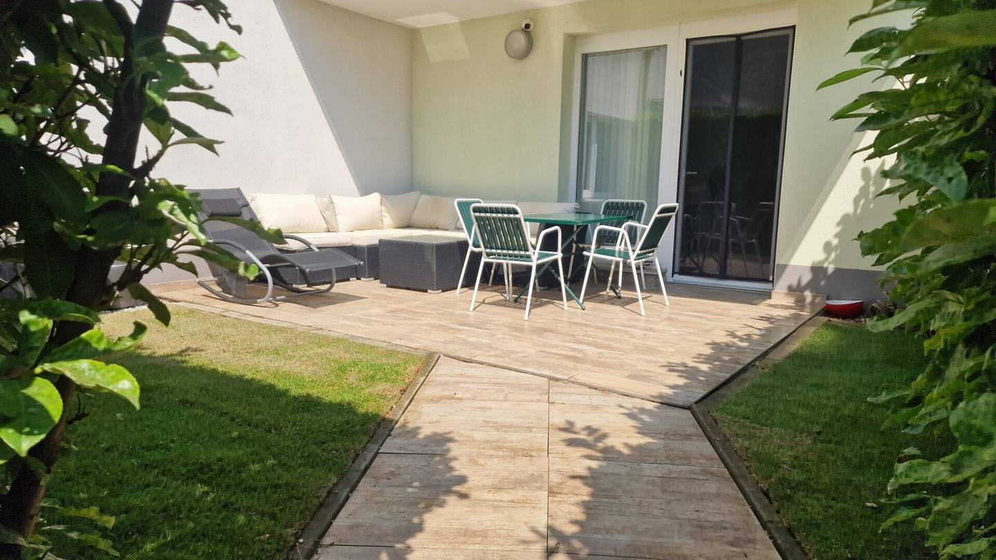Cozy garden apartment in a quiet location in Leobersdorf