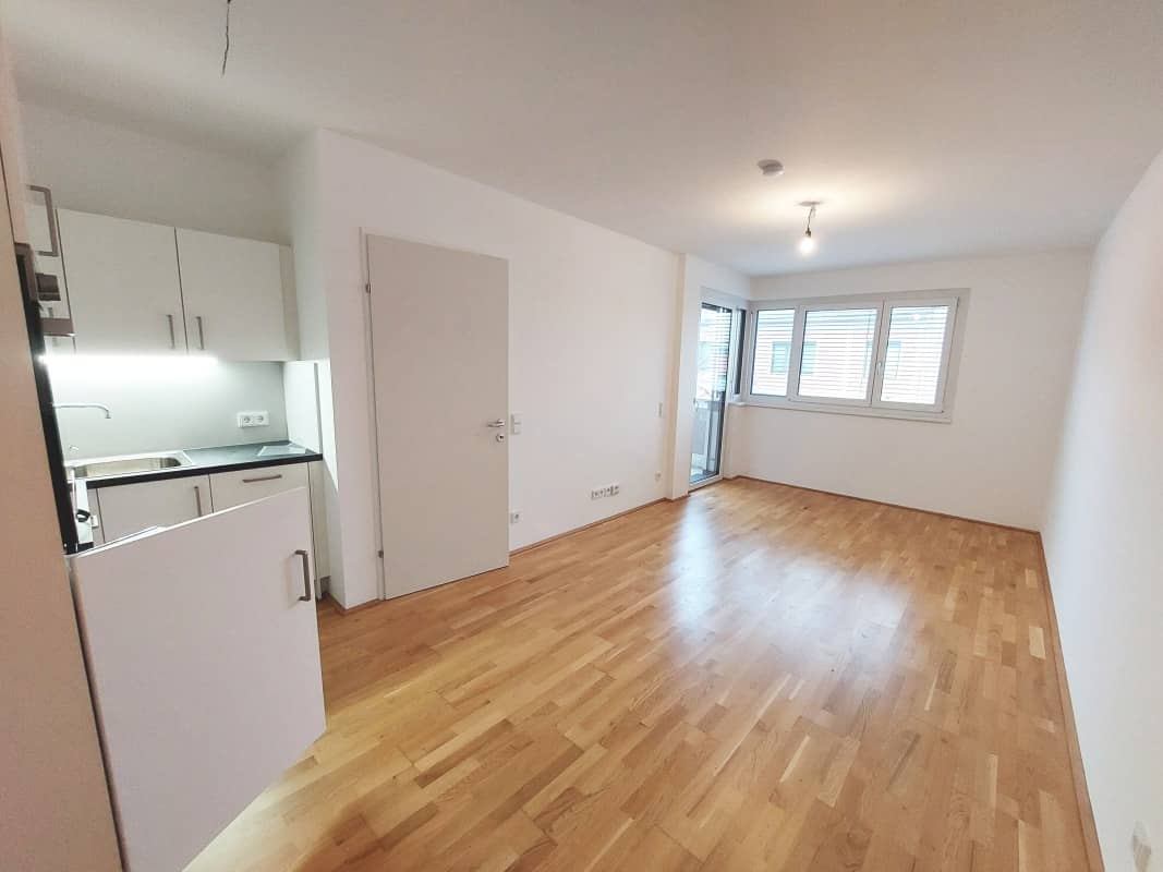 Hochwertige Wohnung in zentraler Lage mit Loggia