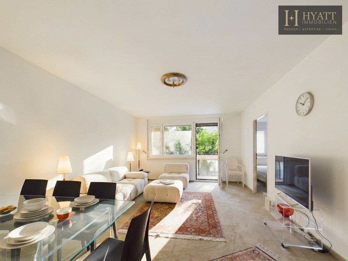 Bright 4-room apartment with courtyard-facing south loggia – approx. 73 m² living comfort in Breitensee