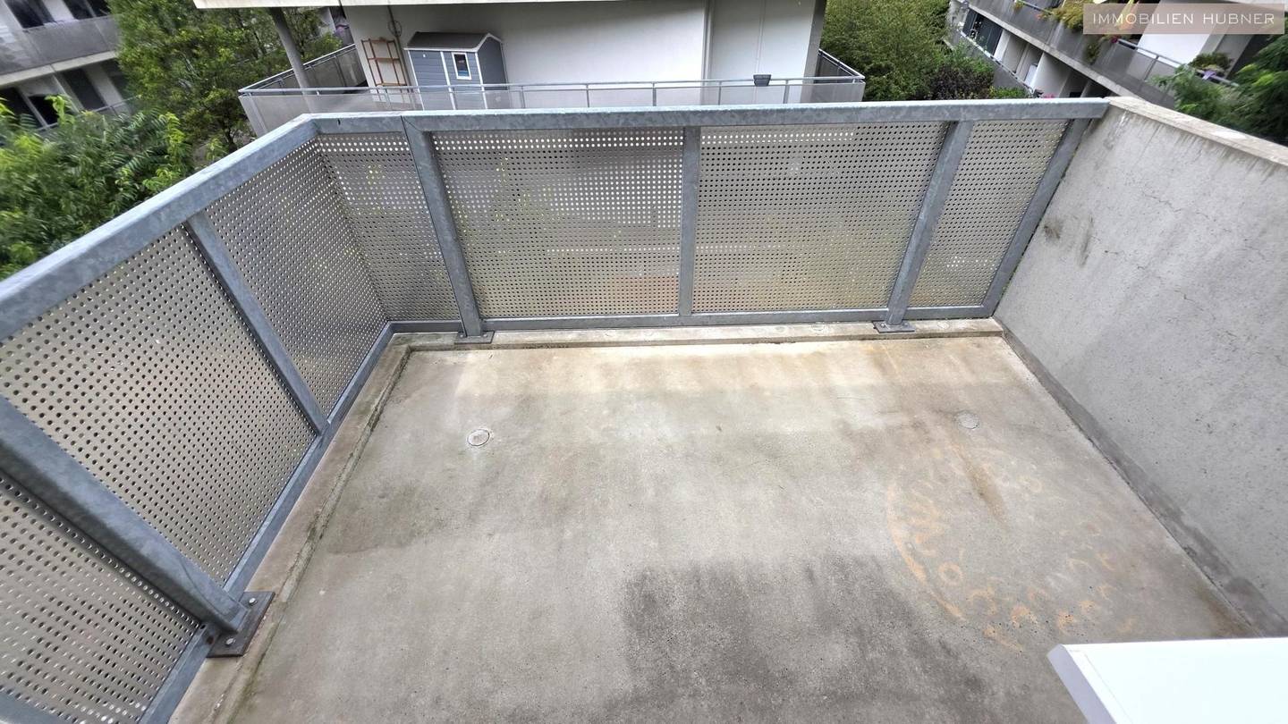 Wohnung mit Deckenkühlung und großem Westbalkon