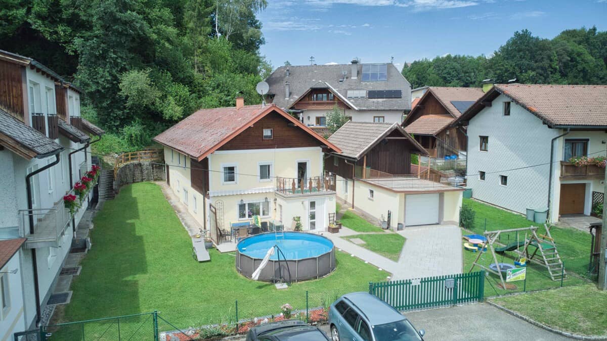Gepflegte familienwohnung mit großem Garten