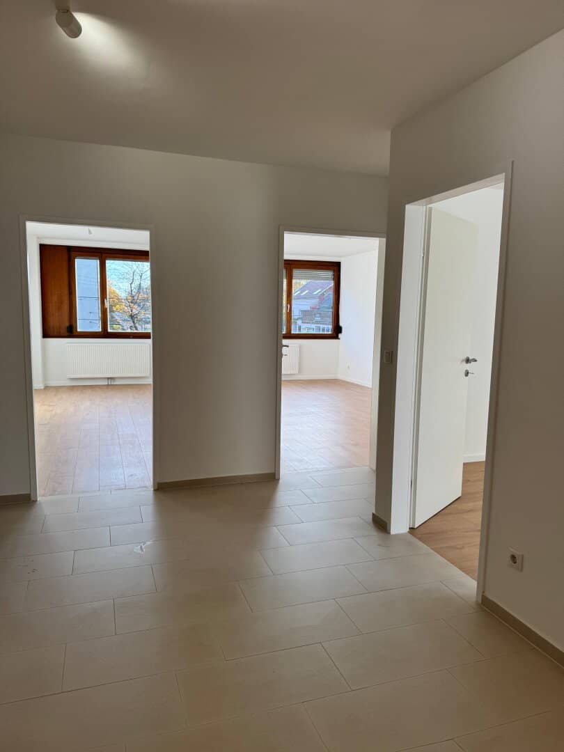 Vermietete WG-Wohnung mit vier Schlafzimmern und 4,70% Rendite, provisionsfrei