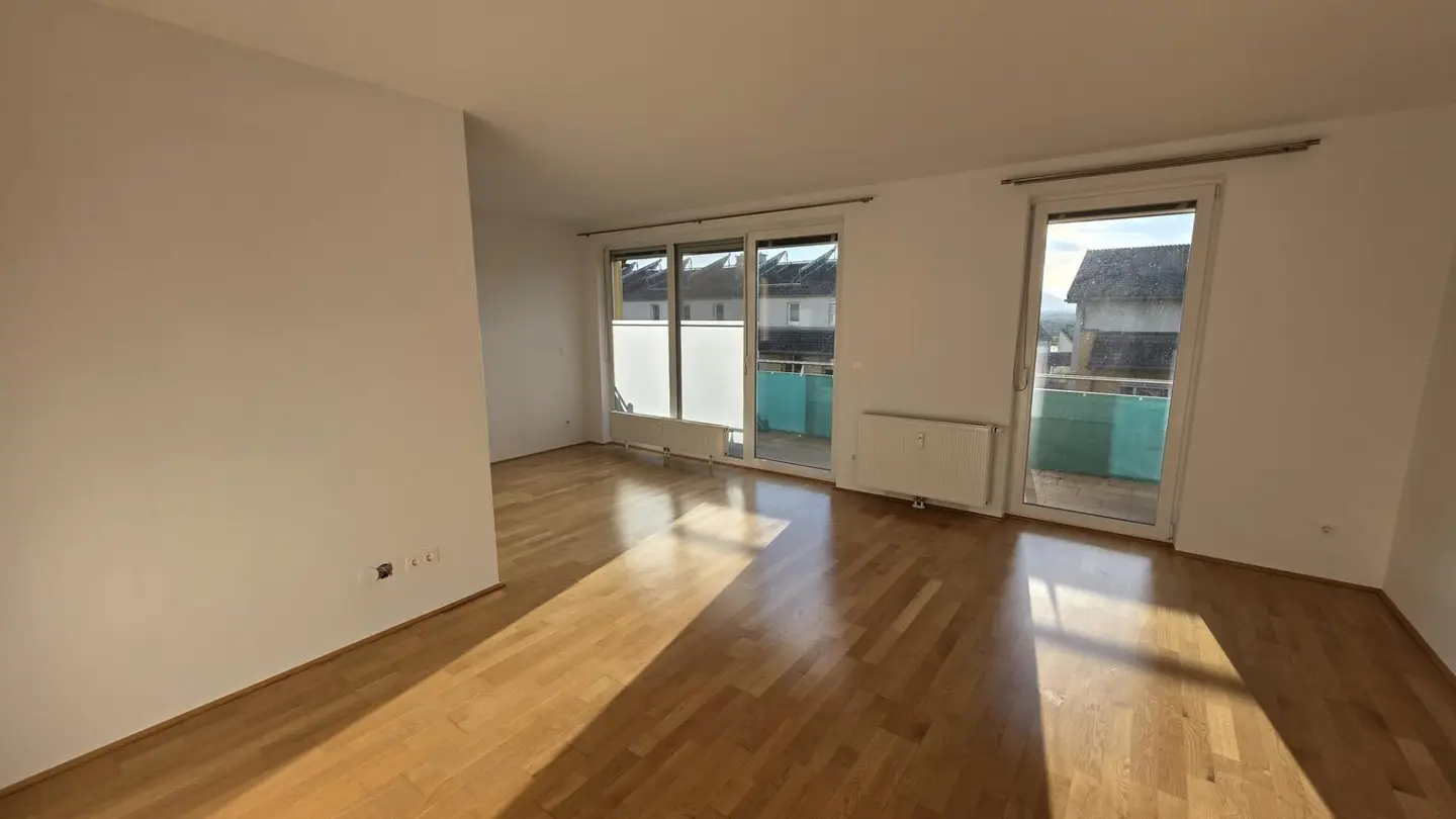 Am Sonnenhang Modern 3-room apartment in Anthering with two spacious underground garage spaces