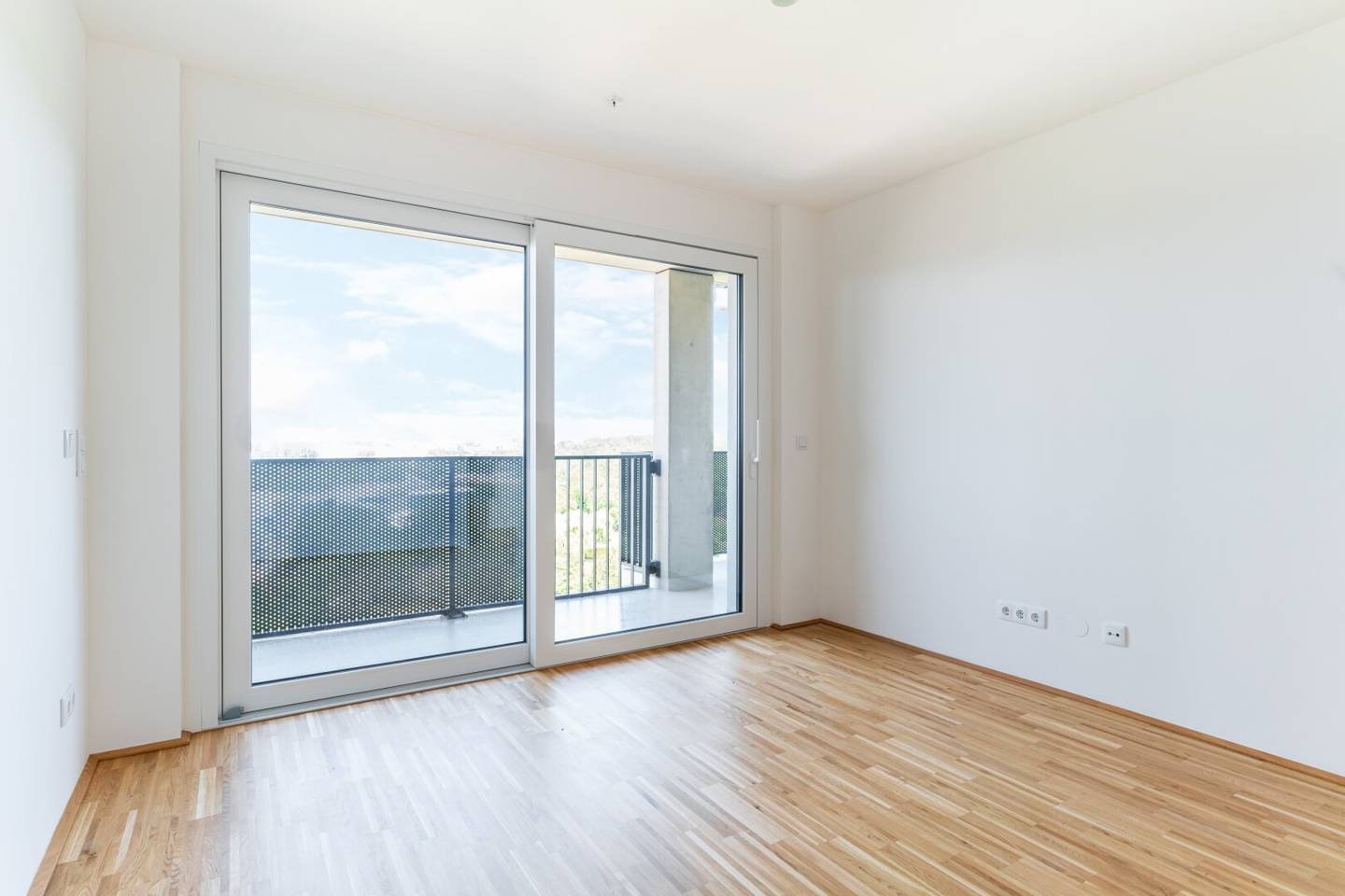 Moderne 2-Zimmer-Wohnung mit Weitblick-Balkon bei U1 Oberlaa!