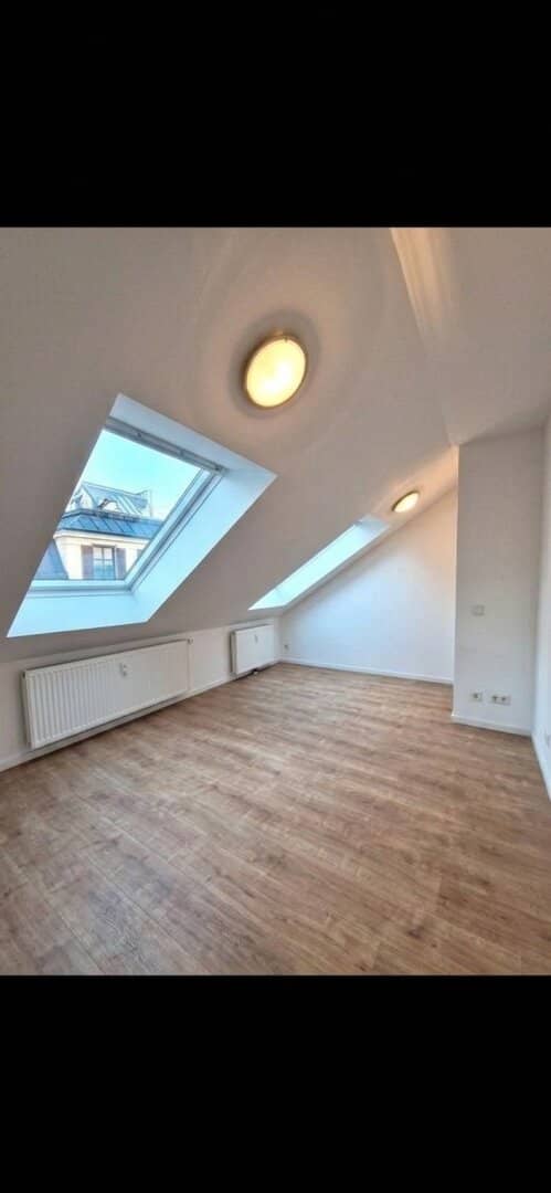 Charming 2-room apartment in Graz, city view, 54m², rent 560€