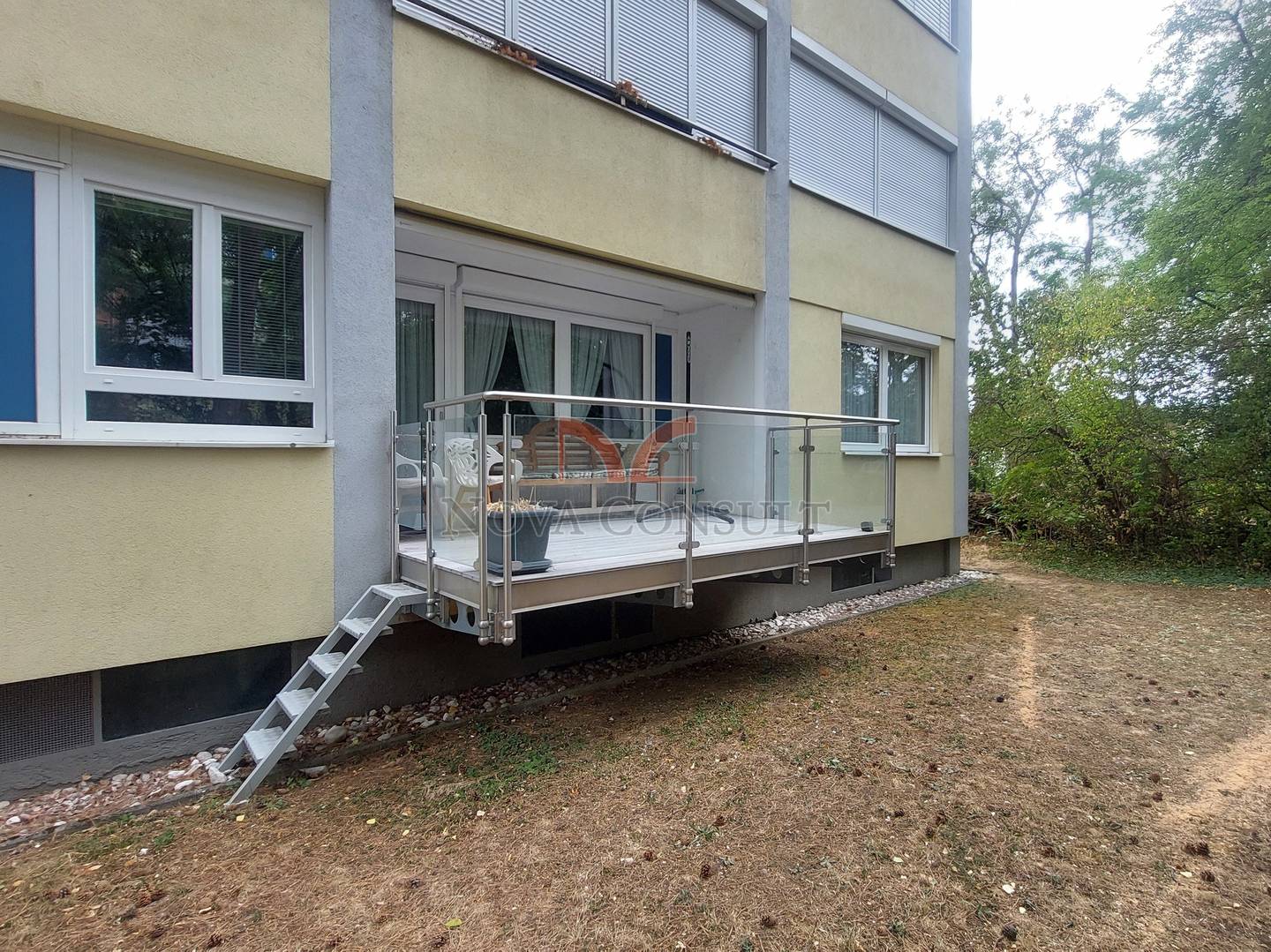 Erdgeschosswohnung mit großer Terrasse in Grünruhelage