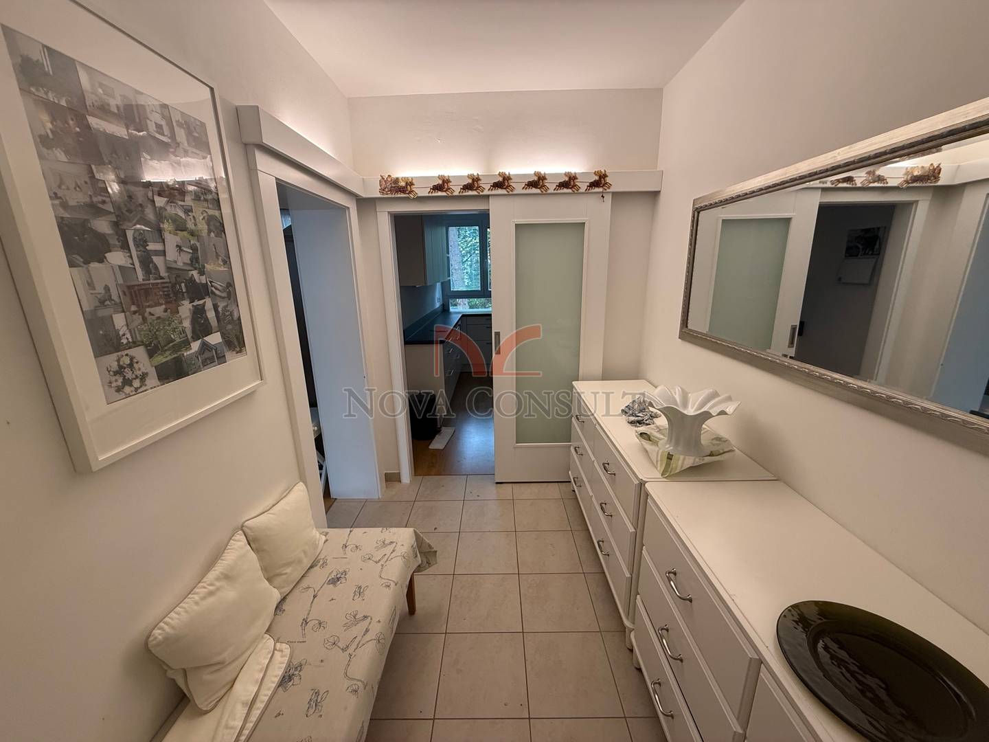 Erdgeschosswohnung mit großer Terrasse in Grünruhelage