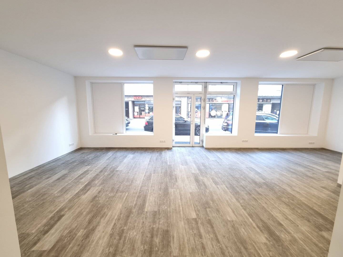 Commercial space in a well frequented location in Lehen
