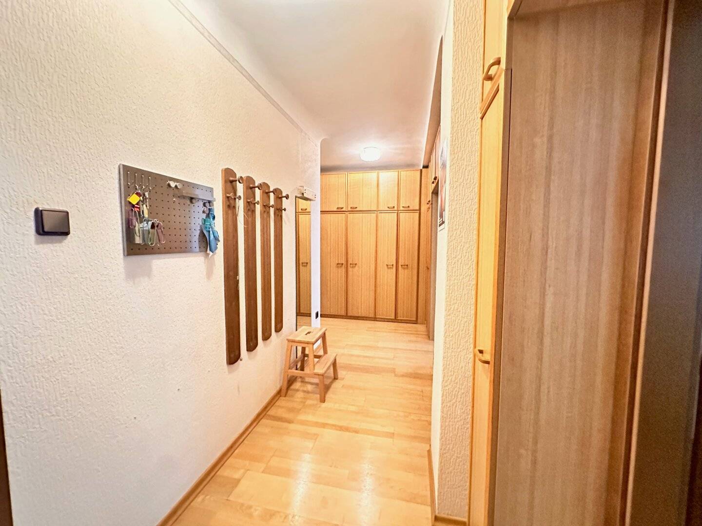 Sonnwendviertel/U-Bahn proximity - quietly located 2-room apartment with spacious living and dining kitchen