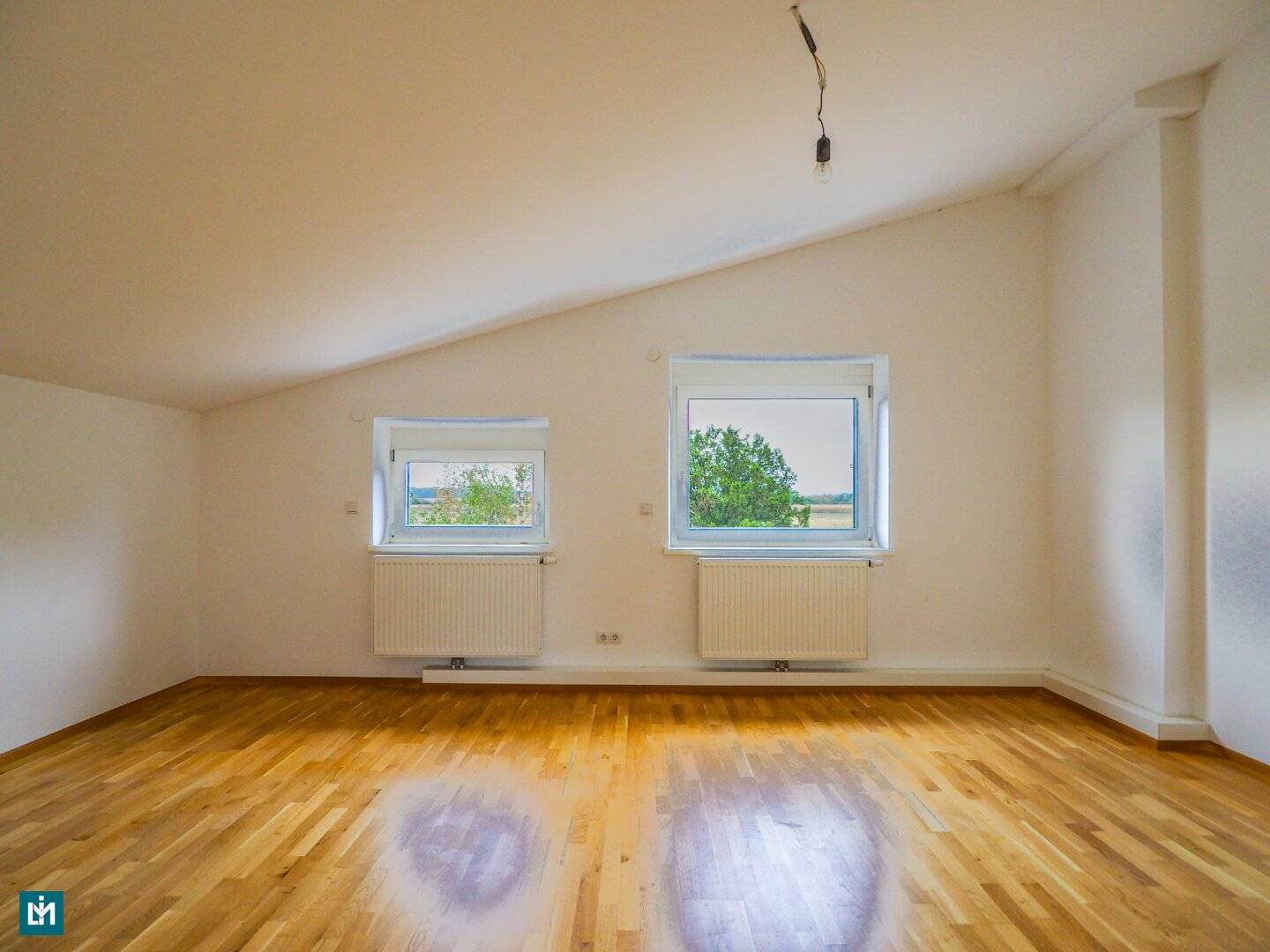 Modernes Wohnhaus in absoluter Ruhelage mit exklusiver Seezugang für Anreiner – Top-Zustand zu vermieten!