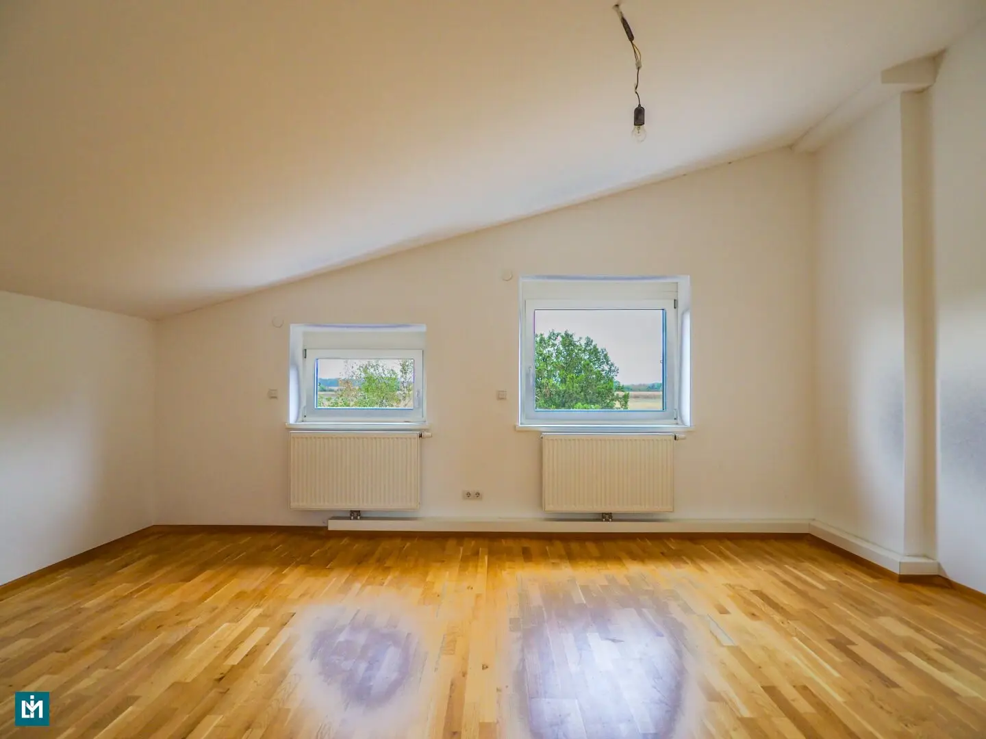 Modernes Wohnhaus in absoluter Ruhelage mit exklusiver Seezugang für Anreiner – Top-Zustand zu vermieten!