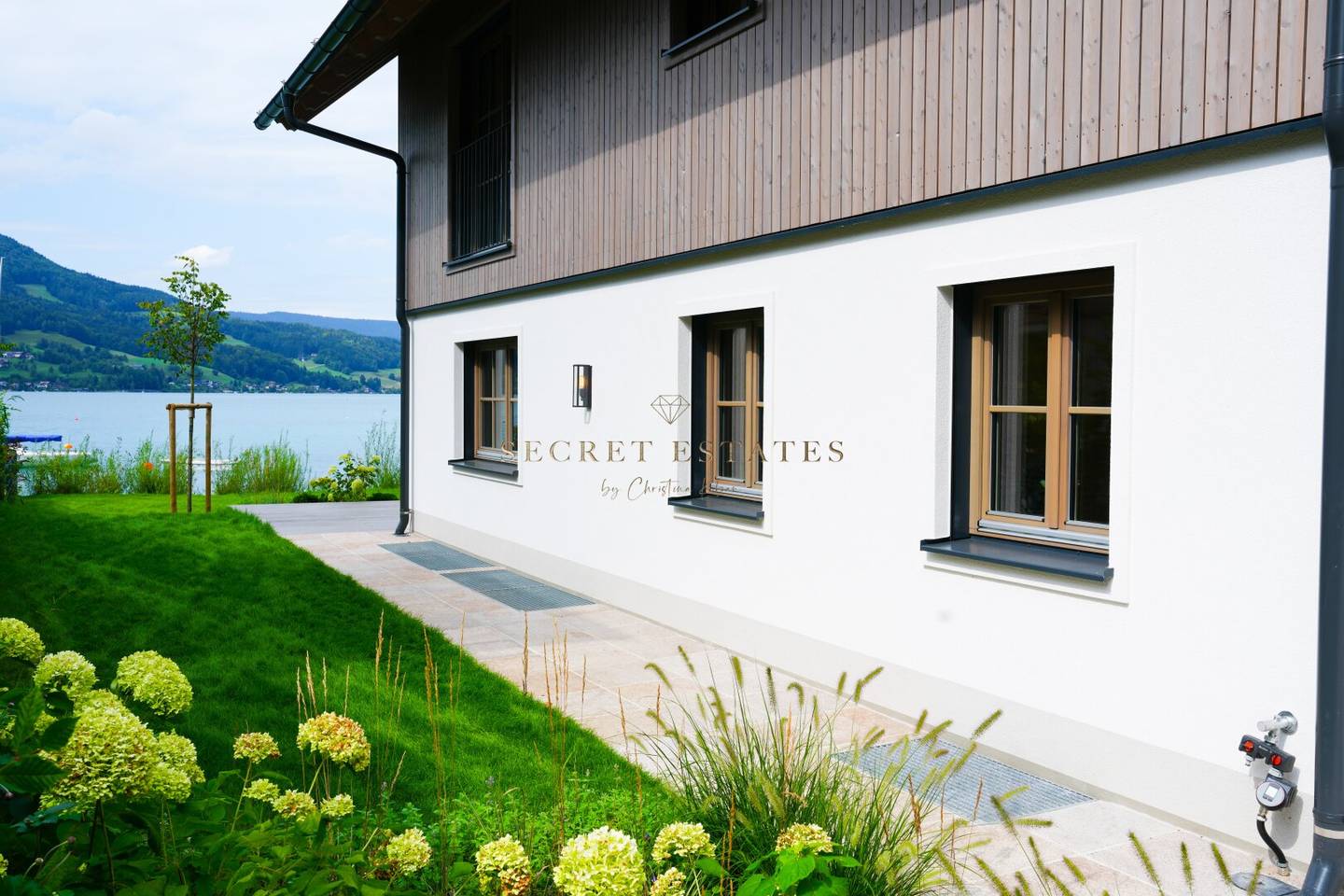 Lake property at Attersee