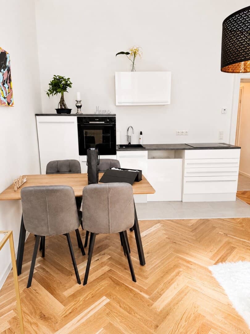 Charming 1.5-2 room apartment near Schönbrunn and the U4 and U6