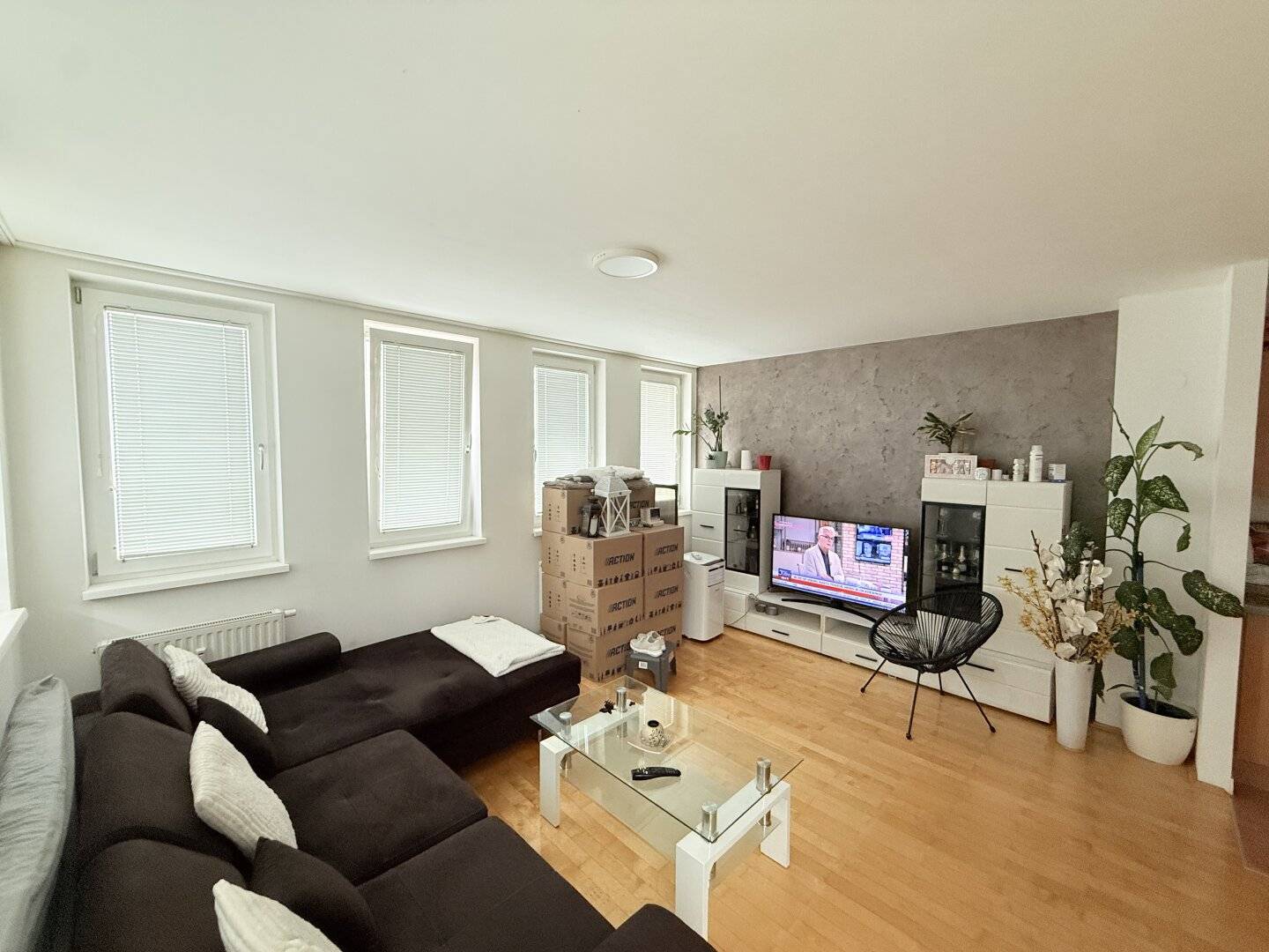 Great 2-room apartment in a quiet location of the 17th district seeks new owner