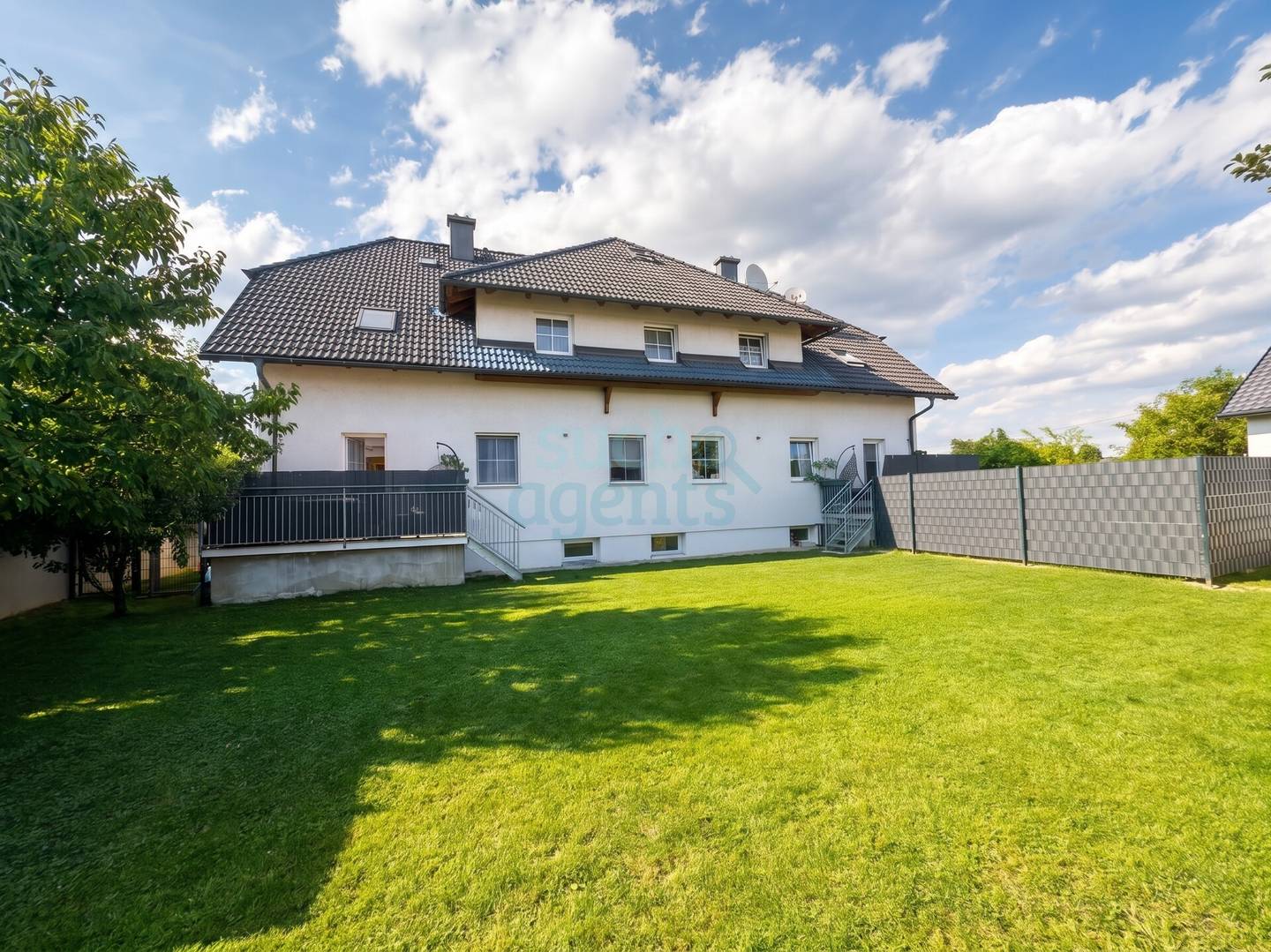 Anlegerwohnung mit großem Garten und Ausbaupotenzial