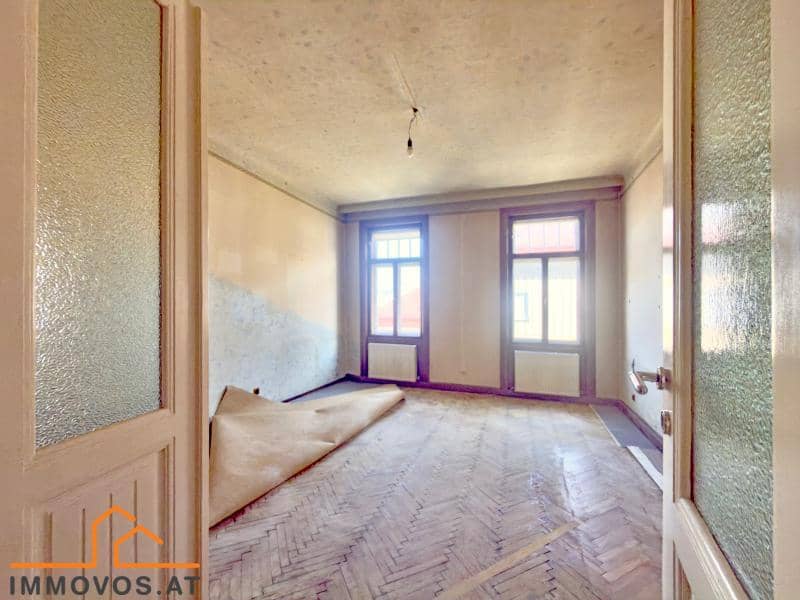 Altbauwohnung im Lichtental mit Lift und Fischgrätparkett