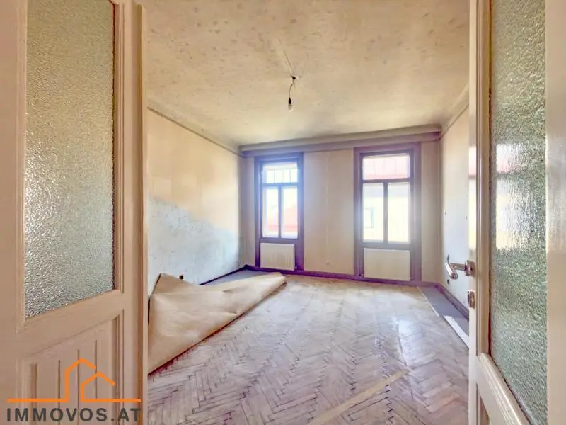 Altbauwohnung im Lichtental mit Lift und Fischgrätparkett