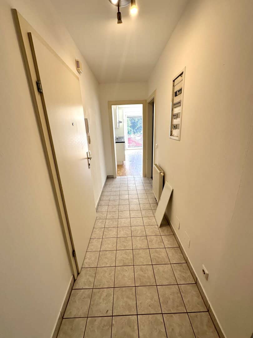 Perfect city center apartment with three rooms, separate kitchen and balcony - Commission free
