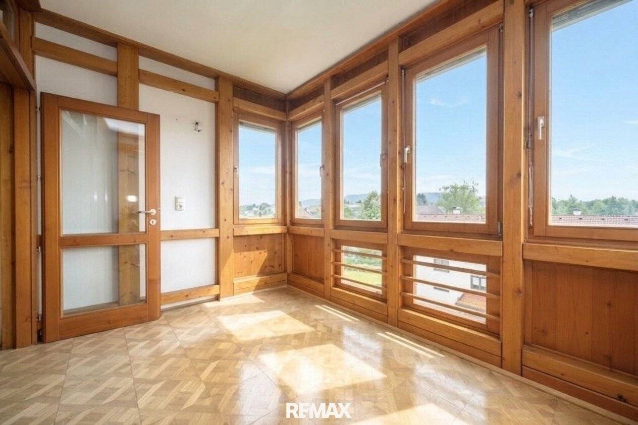 Helle 3-Zimmer-Wohnung mit Loggia und Garage in ruhiger Lage!