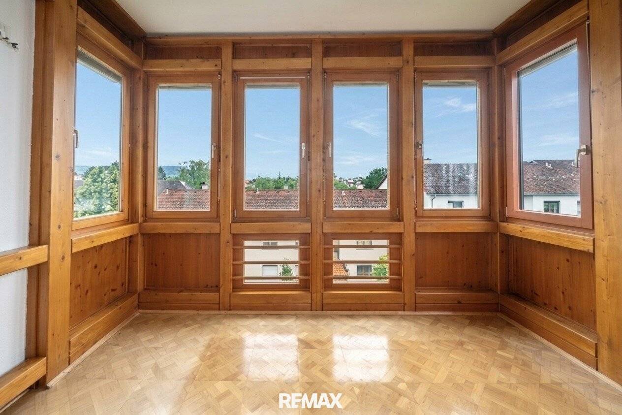 Helle 3-Zimmer-Wohnung mit Loggia und Garage in ruhiger Lage!