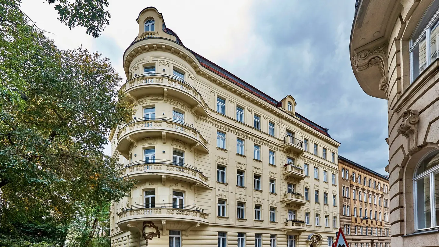 Widerhoferplatz 1 | Fassade