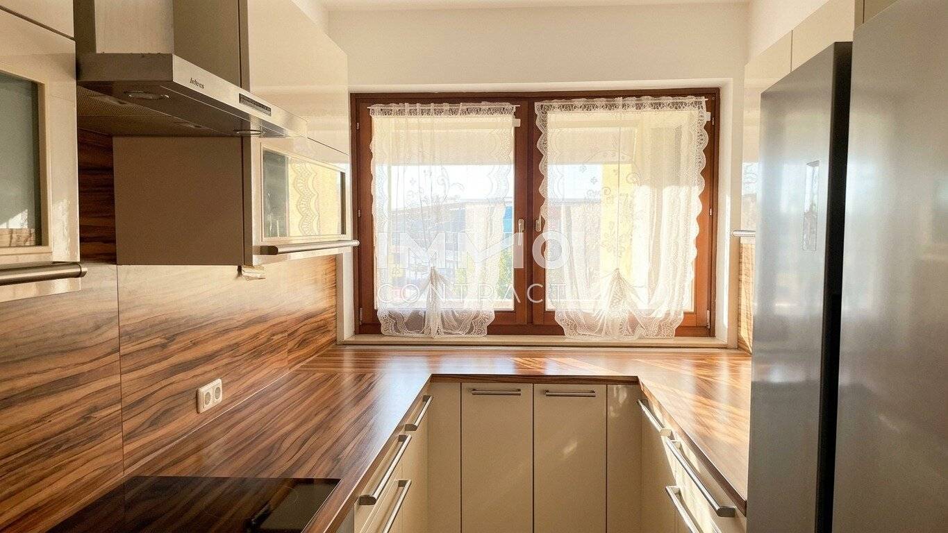 Charmante 3-Zimmer-Wohnung mit sonniger Loggia, Garage &amp; Einbauküche im Herzen von Wieselburg