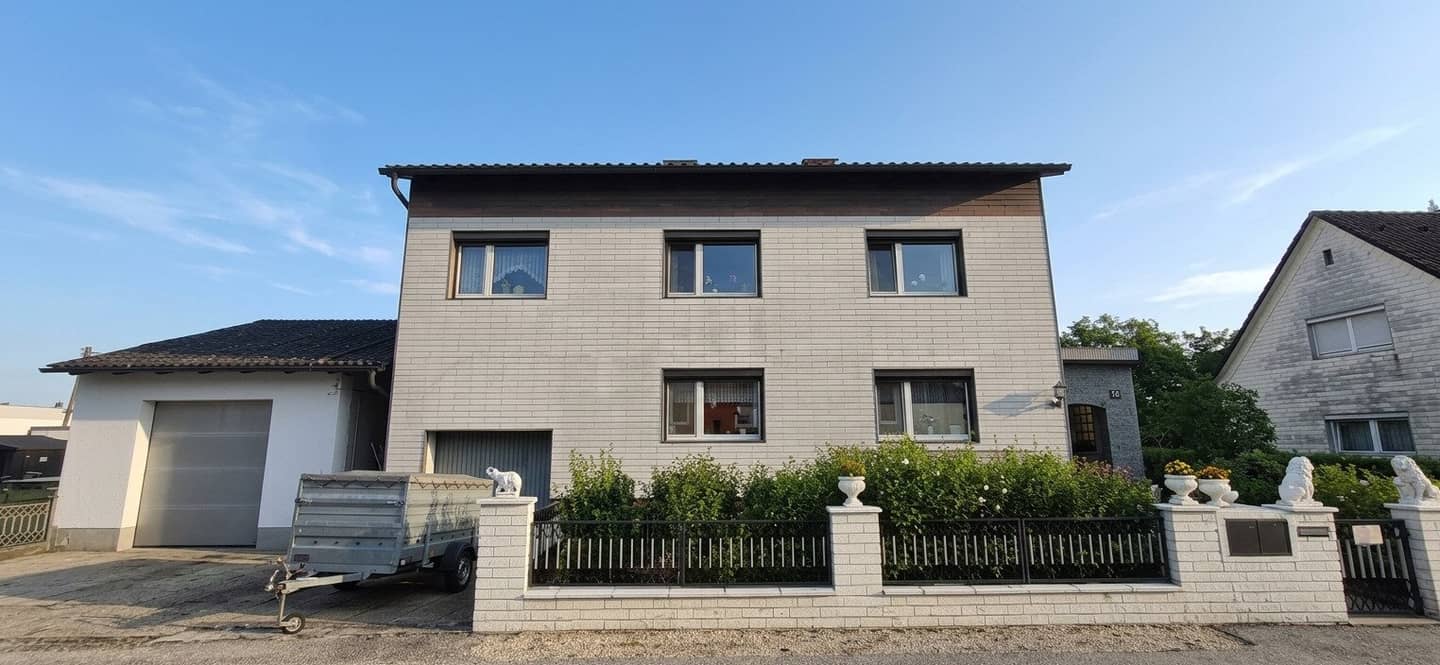 Ein Zuhause mit Seele, Gartenparadies &amp; zwei Wohnebenen – liebevoll gepflegtes Einfamilienhaus in Traun