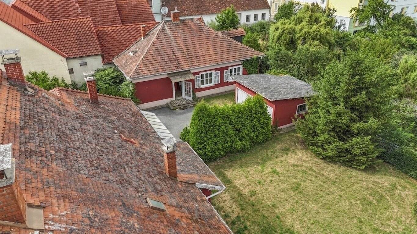 Wo Geschichte auf Zukunft trifft: Entwicklungsgrundstück im Zentrum von Pinkafeld