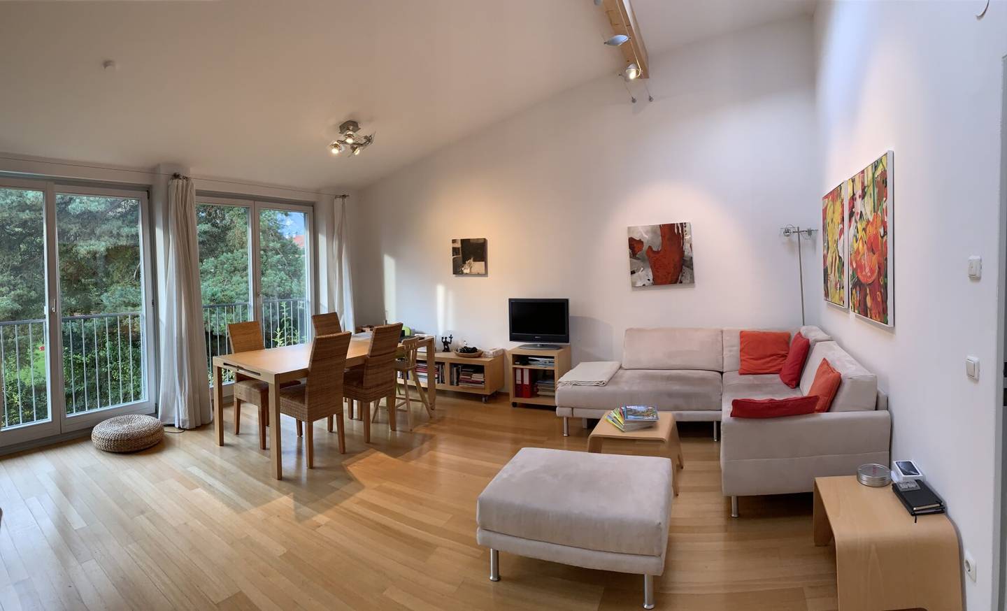 Helle 2-Zimmer-Wohnung beim Leopoldskroner Weiher
