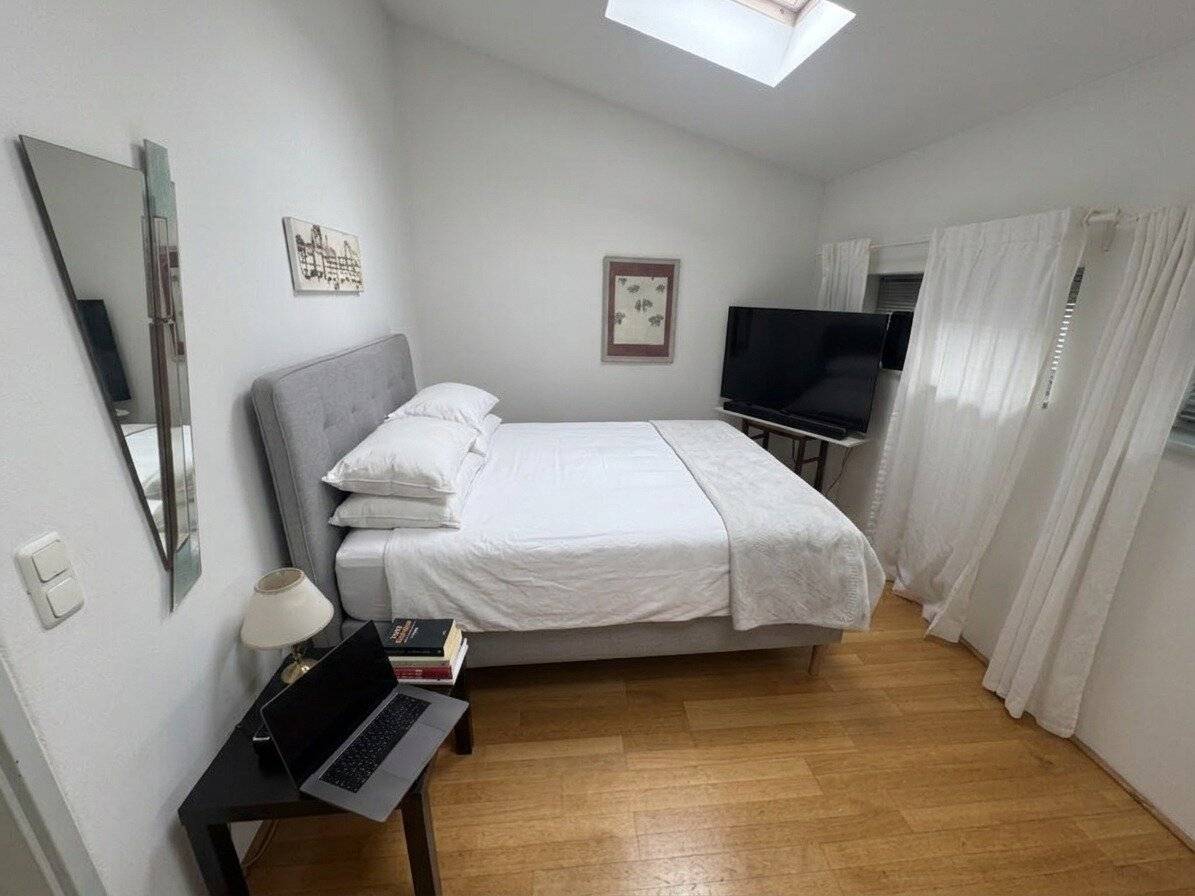 Helle 2-Zimmer-Wohnung beim Leopoldskroner Weiher