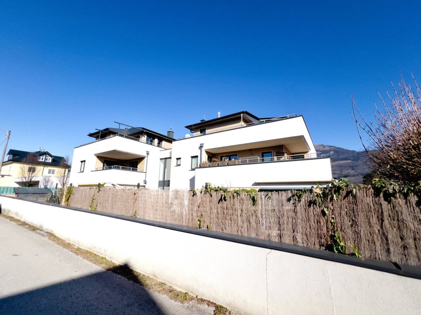 Traumhafte Maisonette mit Dachterrasse in zweiter Salzachreihe