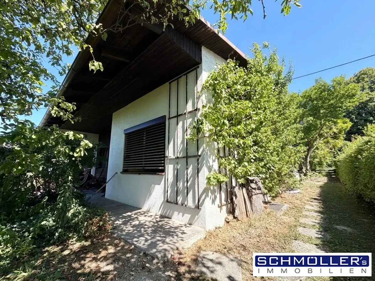Schönes Einfamilienhaus - Bungalowbauweise, in grüner Ruhelage am Stadtrand von Grieskirchen - Unverbaubare Hanglage mit Blick bis in die Alpen
