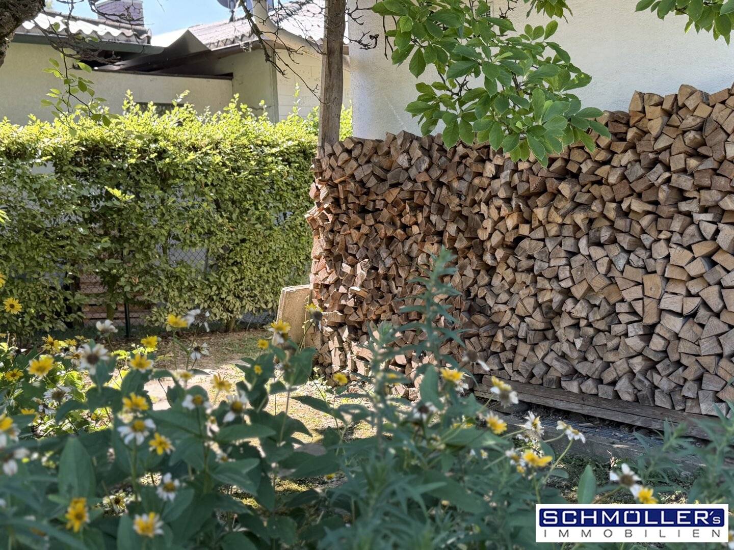 Schönes Einfamilienhaus - Bungalowbauweise, in grüner Ruhelage am Stadtrand von Grieskirchen - Unverbaubare Hanglage mit Blick bis in die Alpen