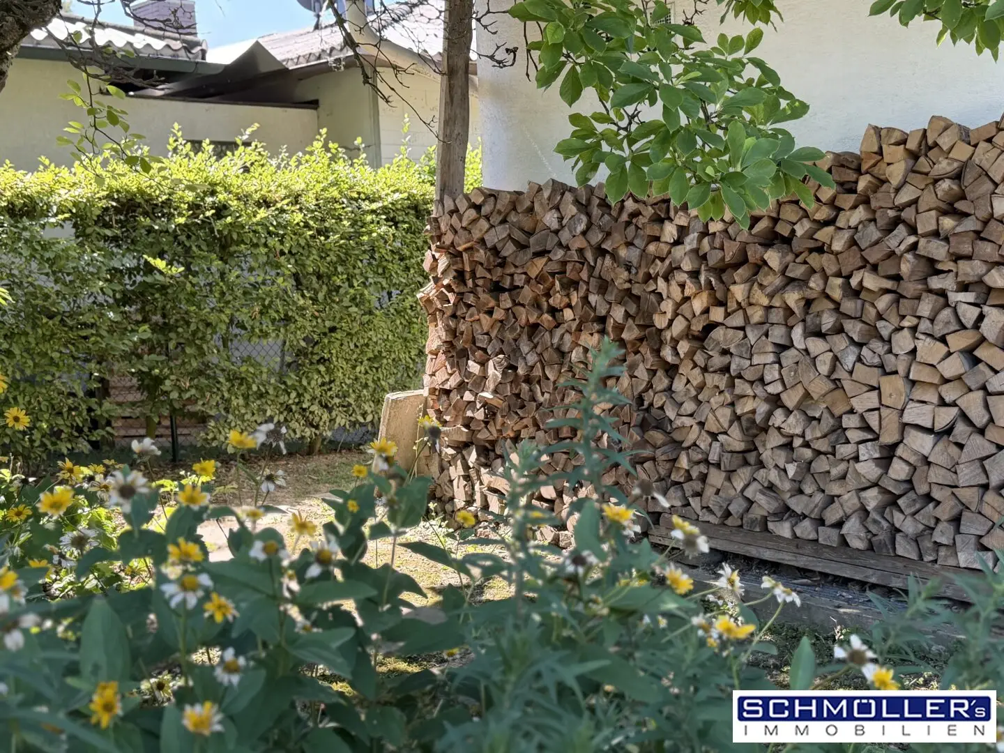 Schönes Einfamilienhaus - Bungalowbauweise, in grüner Ruhelage am Stadtrand von Grieskirchen - Unverbaubare Hanglage mit Blick bis in die Alpen