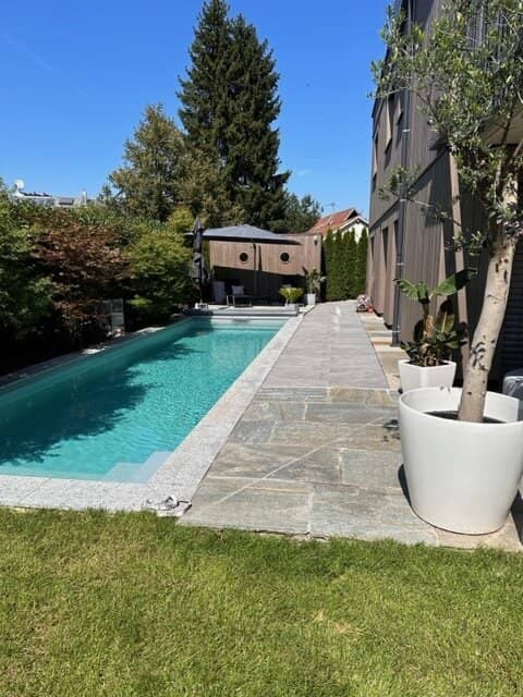 Exklusive 3-Zimmer-Gartenwohnung mit Pool!