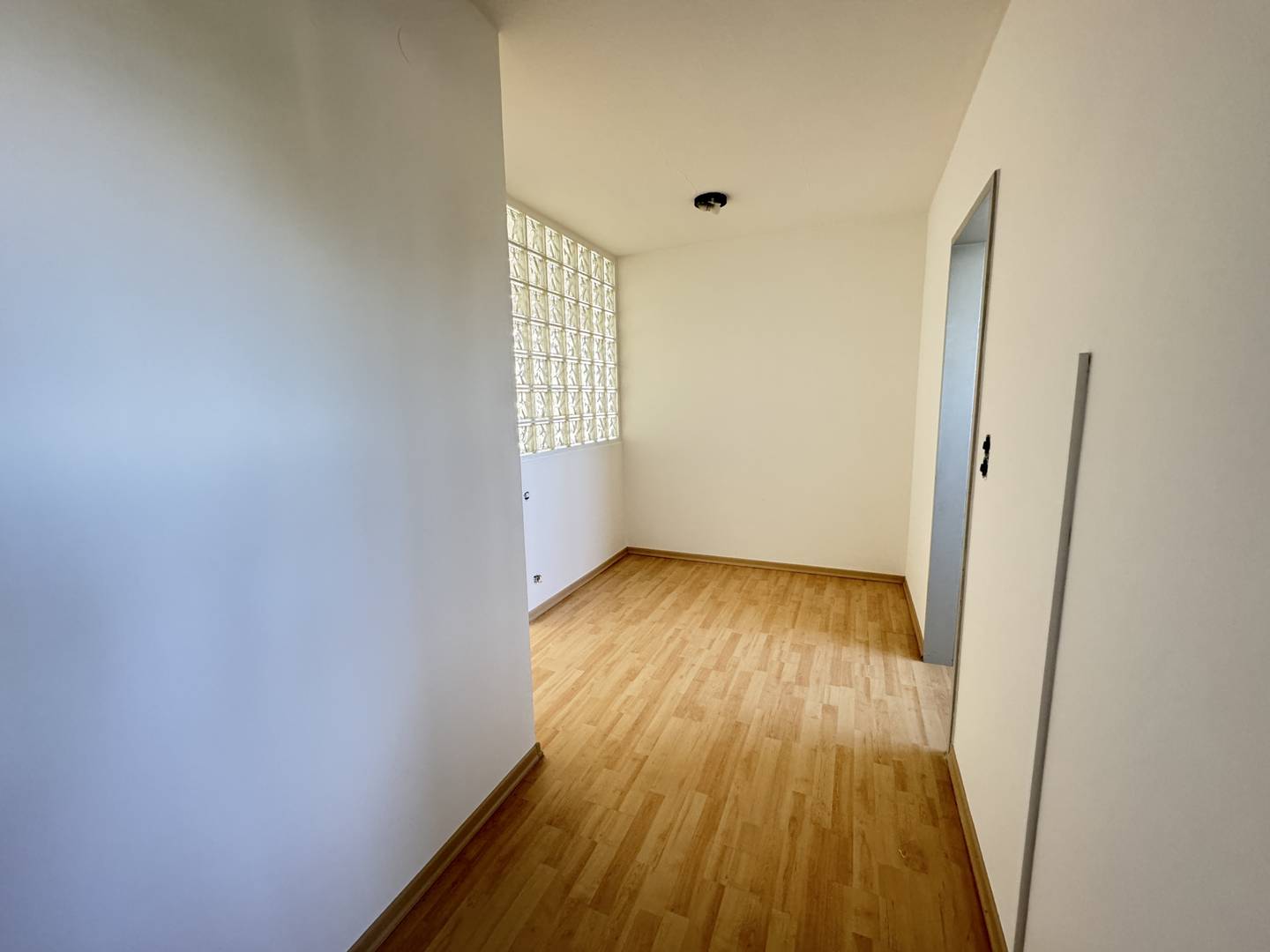 Zentrumsnahe Wohnung mit Balkon und Stadtblick