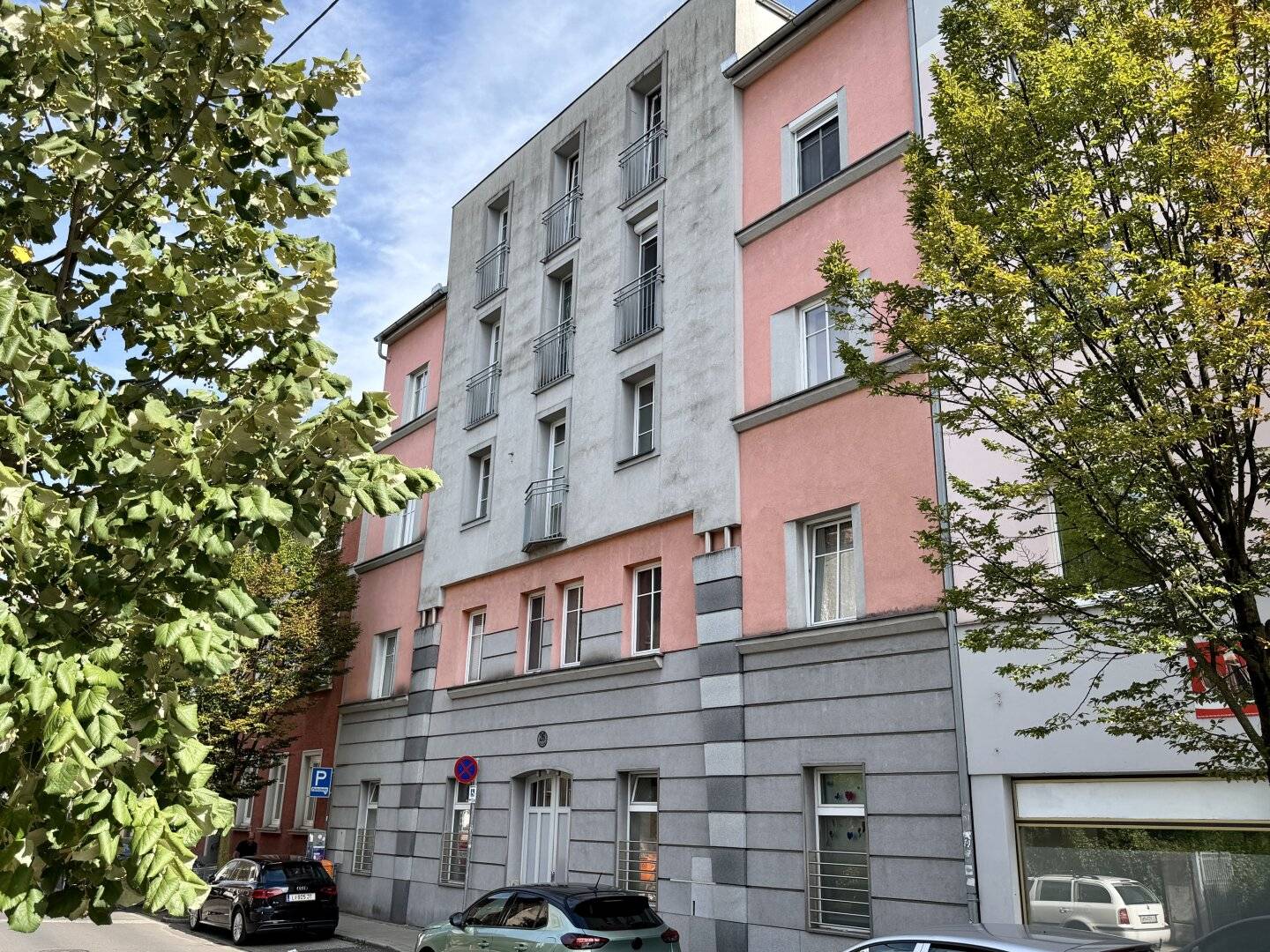 Historisches Zinshaus mit Ausbaupotenzial, Innenhof und großzügigen Dachterrassen in zentraler Linzer Lage