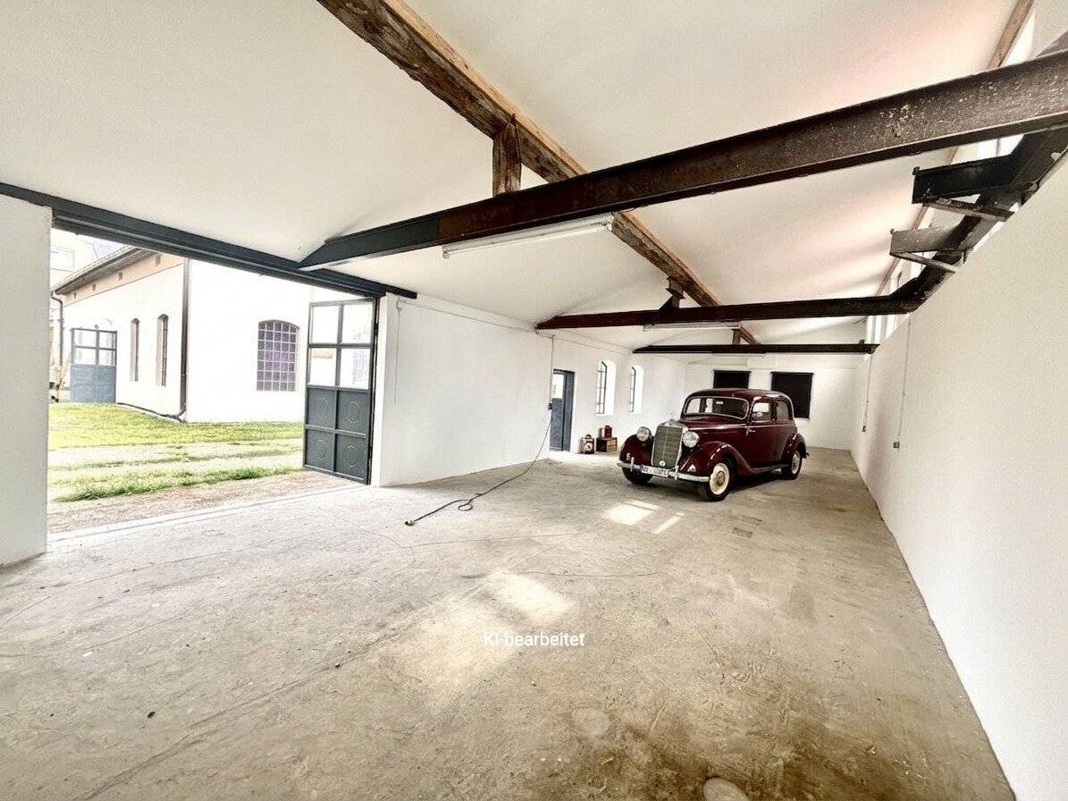 Hall space in Halbturn for rent - approx. 115 m2