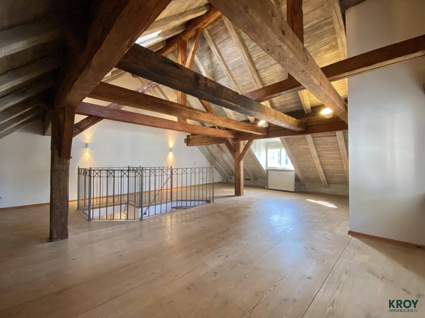 Außergewöhnliche Maisonette in Biedermeier-Villa - Riedenburg