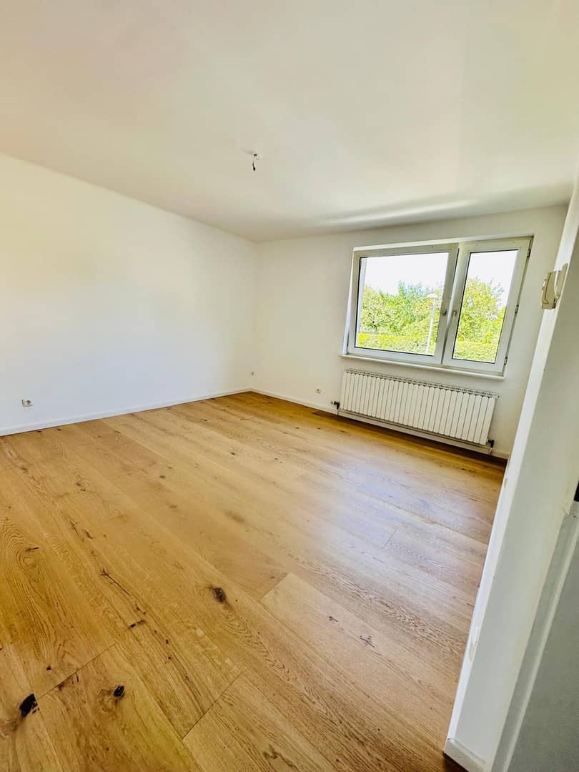 Hochwertig sanierte Wohnung mit Balkon und Gartennutzung