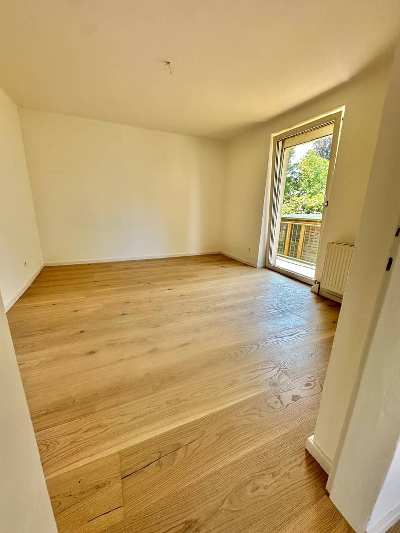 Hochwertig sanierte Wohnung mit Balkon und Gartennutzung